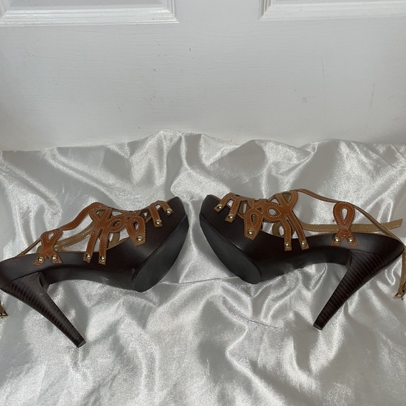 ICORA Brown High Heels. Size 8! - Picture 4 of 4
